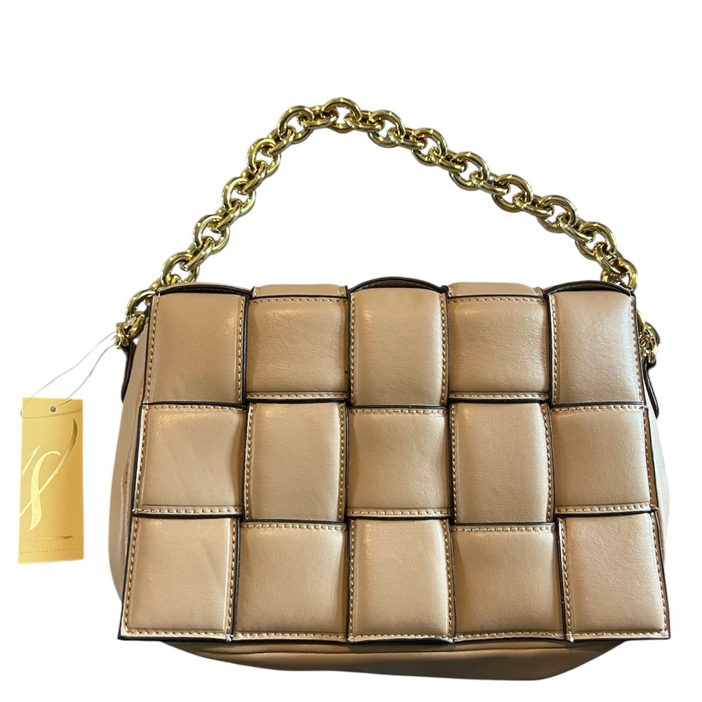 Chic Tan Quilted Shoulder Bag with Gold Chain